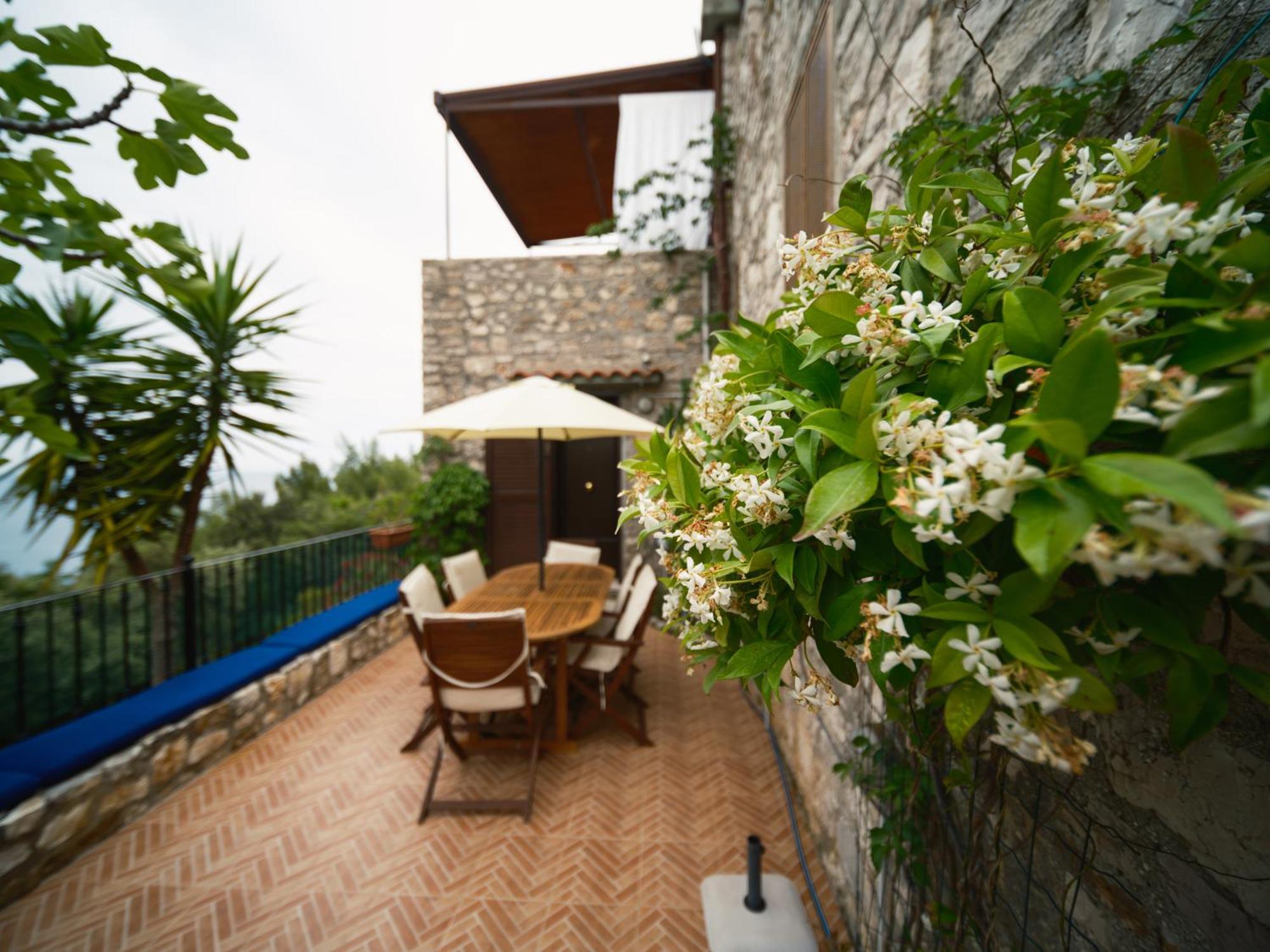 La Finestra Sul Mare - Antonella Apartment Vieste Exteriör bild